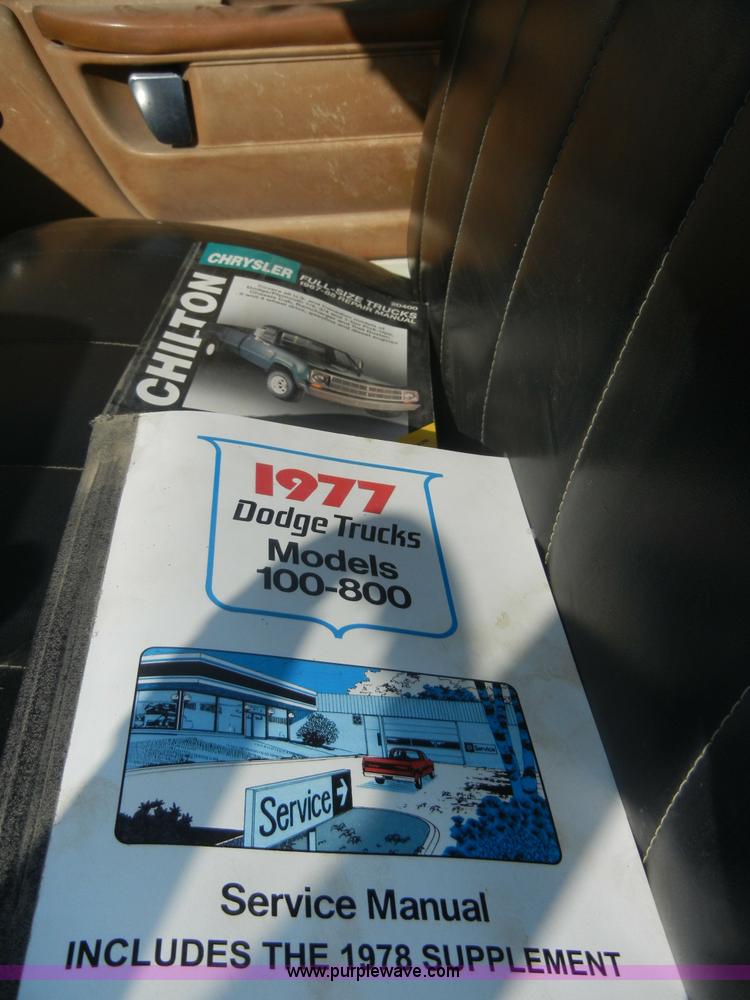 image for item 2413 1977 Dodge Power Wagon 200 pickup truck