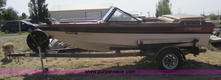 image for item 3420 1985 Glasstream 152 Tempes 15' boat with trailer
