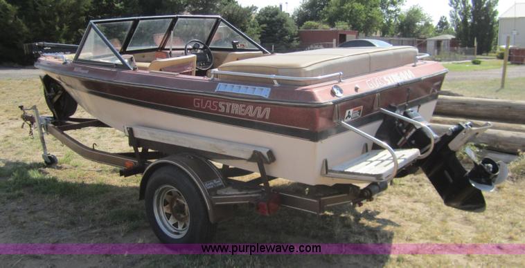 image for item 3420 1985 Glasstream 152 Tempes 15' boat with trailer