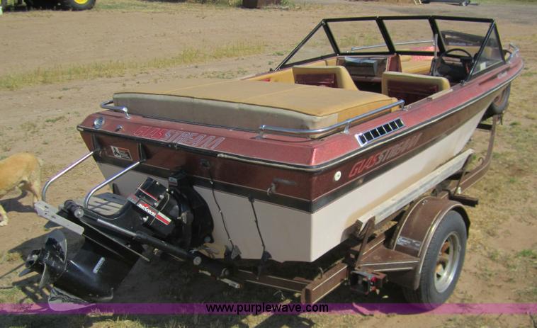 image for item 3420 1985 Glasstream 152 Tempes 15' boat with trailer
