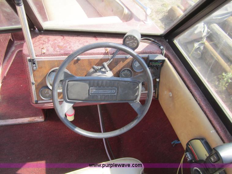 image for item 3420 1985 Glasstream 152 Tempes 15' boat with trailer