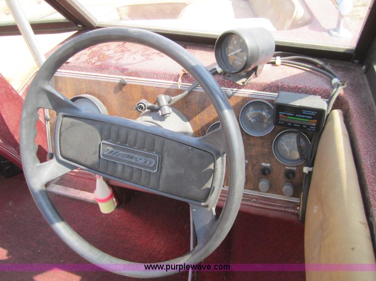 image for item 3420 1985 Glasstream 152 Tempes 15' boat with trailer