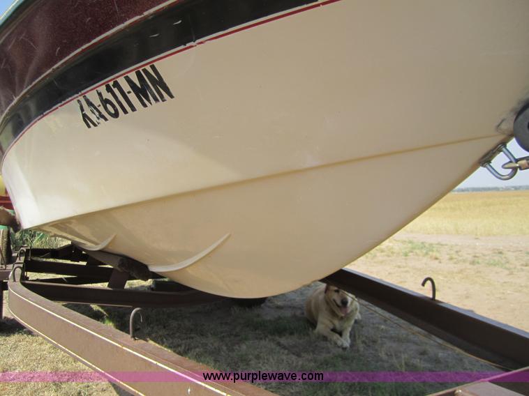 image for item 3420 1985 Glasstream 152 Tempes 15' boat with trailer
