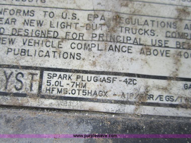 image for item 3797 1989 Ford F250 pickup truck