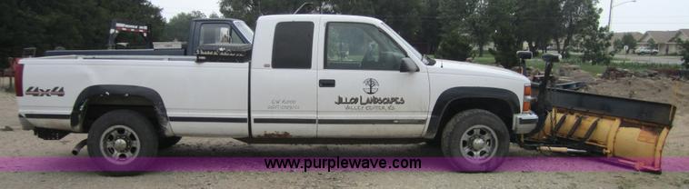 image for item 3798 1998 Chevrolet 2500 extended cab pickup truck