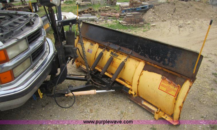 image for item 3798 1998 Chevrolet 2500 extended cab pickup truck