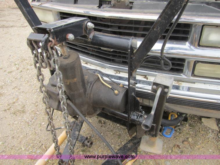 image for item 3798 1998 Chevrolet 2500 extended cab pickup truck