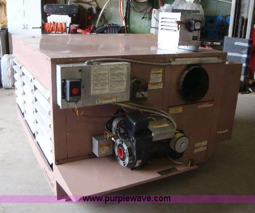 image for item 4464 Reznor 500,000 BTU waste oil heater