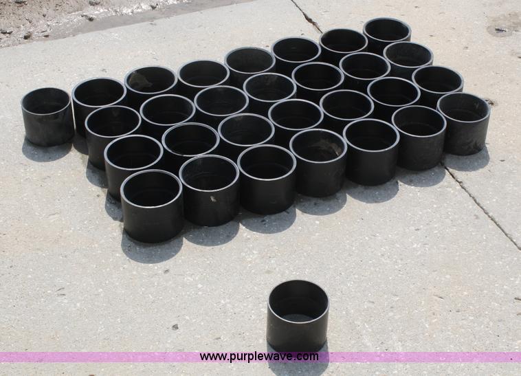 image for item 4739 Assorted fittings