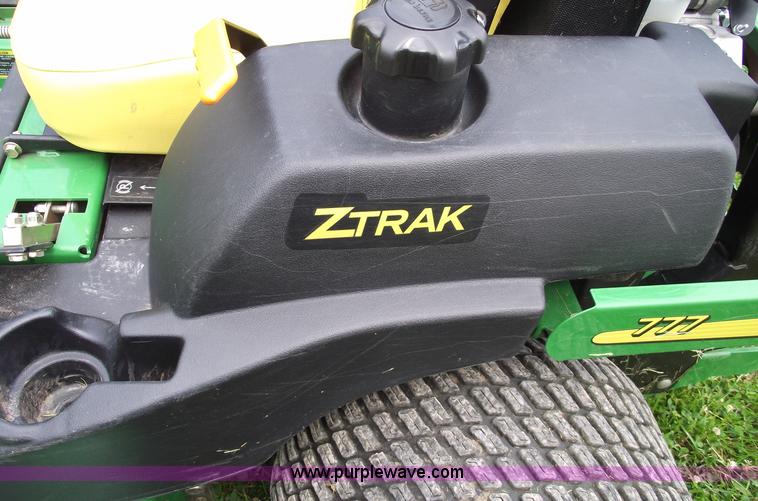 image for item 5432 2007 John Deere 777 ZTrak zero turn mower