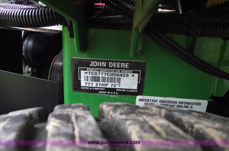 image for item 5432 2007 John Deere 777 ZTrak zero turn mower