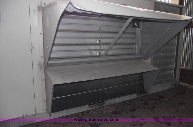 image for item 5569 2000 Lennox commercial heating and AC unit