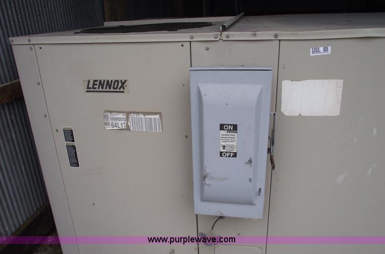 image for item 5569 2000 Lennox commercial heating and AC unit