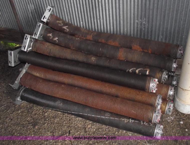 image for item 5570 (4) 14 x 22 aluminum commercial garage doors