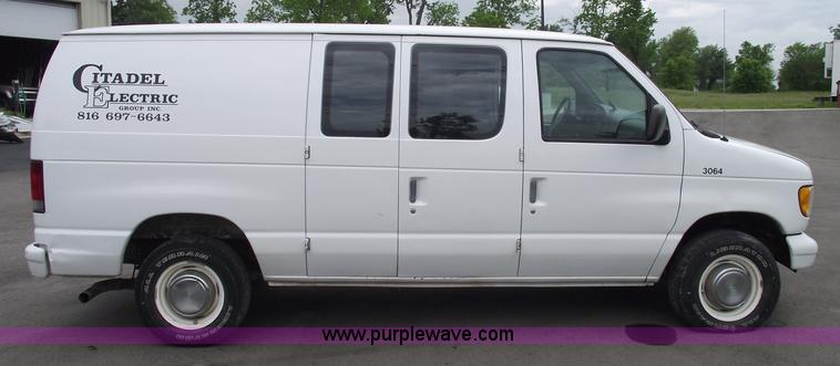 image for item 5577 1997 Ford E250 Econoline cargo van