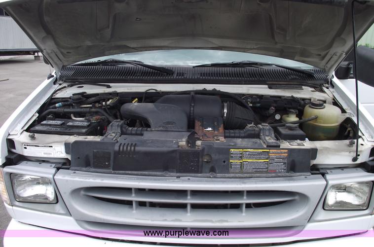 image for item 5577 1997 Ford E250 Econoline cargo van