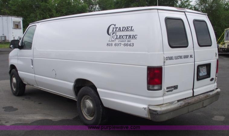image for item 5579 1998 Ford E350 Econoline Super cargo van