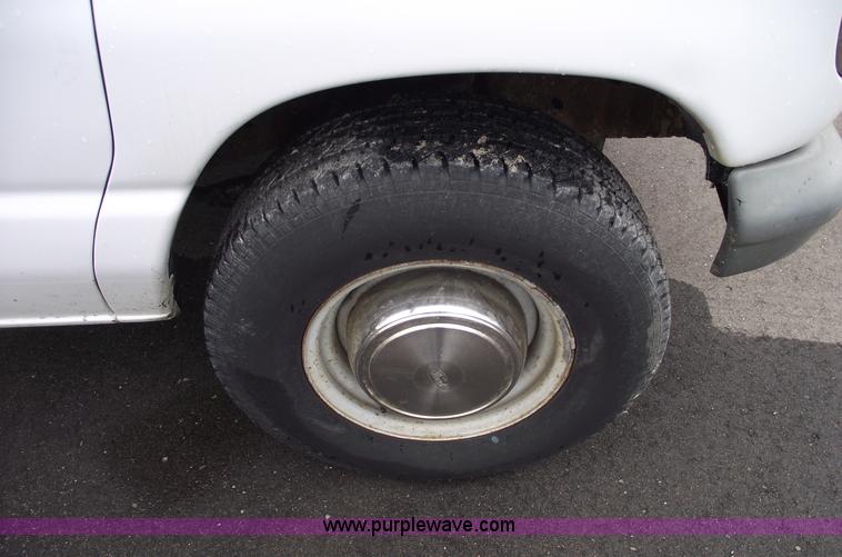 image for item 5579 1998 Ford E350 Econoline Super cargo van