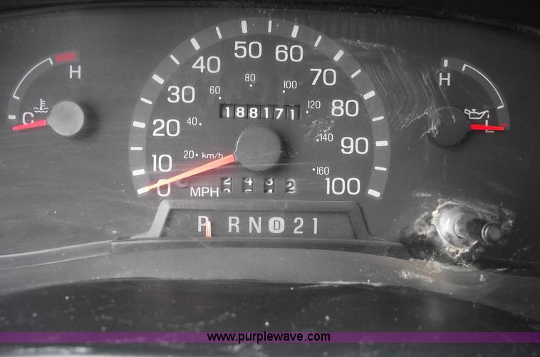 image for item 5579 1998 Ford E350 Econoline Super cargo van