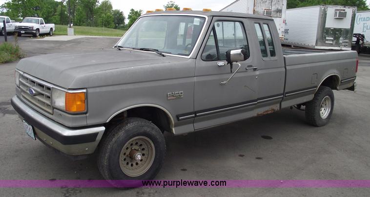 image for item 5580 1988 Ford F150 XLT extended cab pickup truck