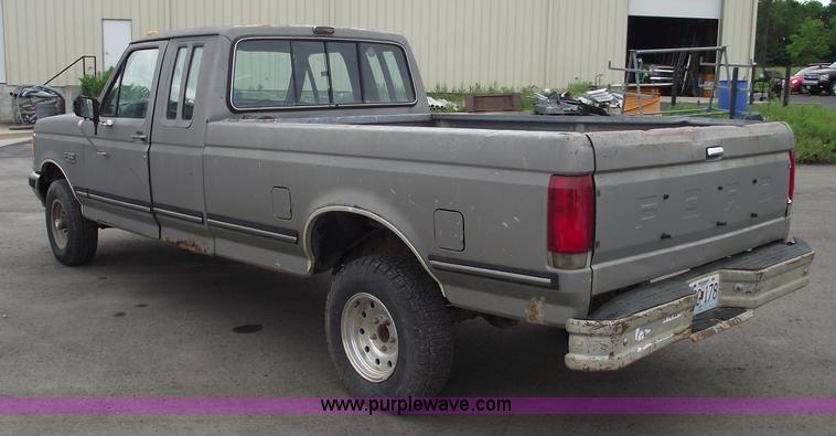 image for item 5580 1988 Ford F150 XLT extended cab pickup truck