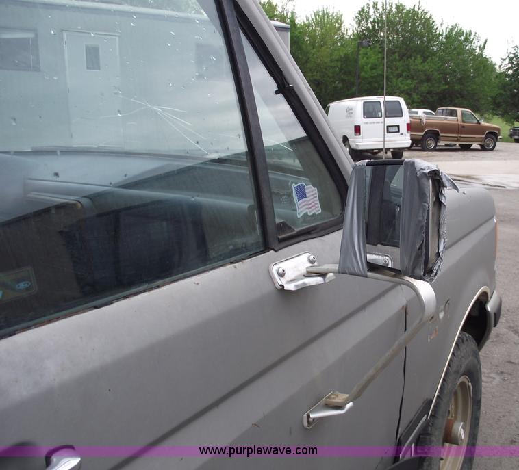 image for item 5580 1988 Ford F150 XLT extended cab pickup truck