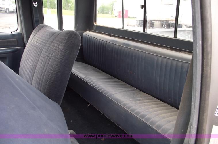 image for item 5580 1988 Ford F150 XLT extended cab pickup truck