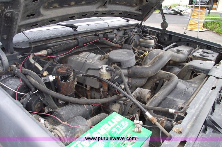 image for item 5581 1991 Ford F150 XLT Lariat pickup truck