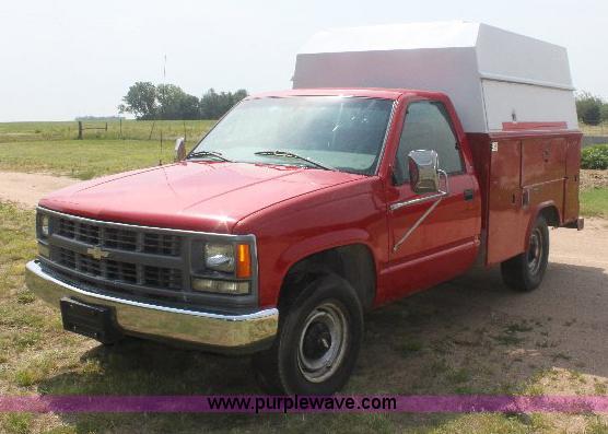 image for item 6233 1998 Chevrolet Cheyenne C2500 pickup truck