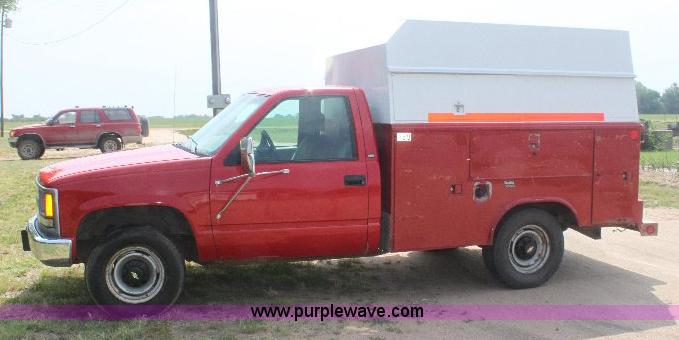 image for item 6233 1998 Chevrolet Cheyenne C2500 pickup truck