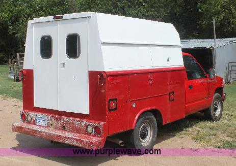 image for item 6233 1998 Chevrolet Cheyenne C2500 pickup truck