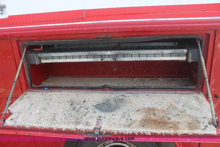 image for item 6233 1998 Chevrolet Cheyenne C2500 pickup truck