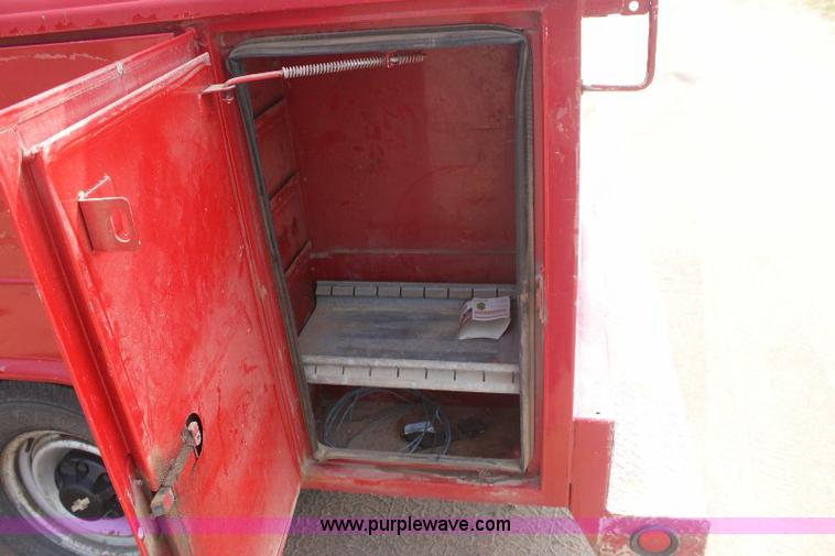 image for item 6233 1998 Chevrolet Cheyenne C2500 pickup truck