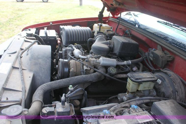 image for item 6233 1998 Chevrolet Cheyenne C2500 pickup truck