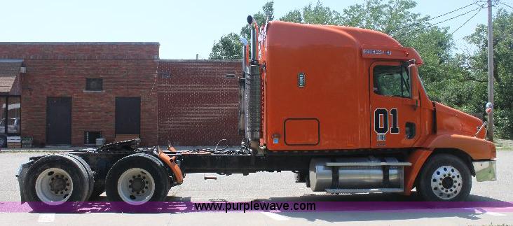 image for item 6277 2004 Freightliner ST112 semi truck