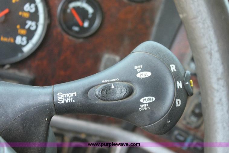 image for item 6277 2004 Freightliner ST112 semi truck