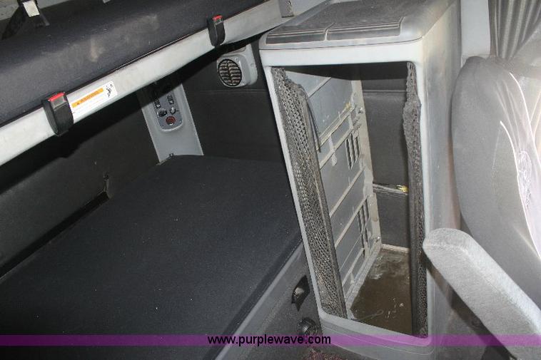 image for item 6277 2004 Freightliner ST112 semi truck