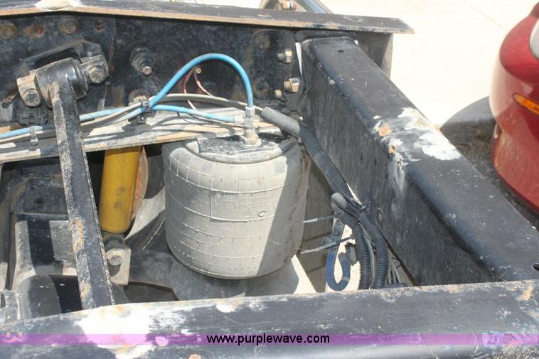 image for item 6277 2004 Freightliner ST112 semi truck