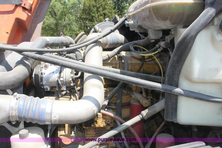 image for item 6277 2004 Freightliner ST112 semi truck