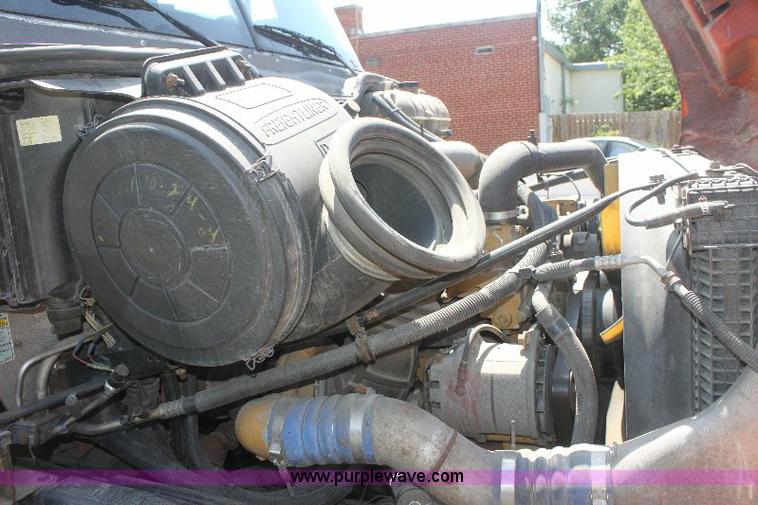 image for item 6277 2004 Freightliner ST112 semi truck