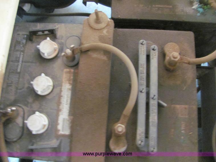 image for item 6968 Yamaha golf cart