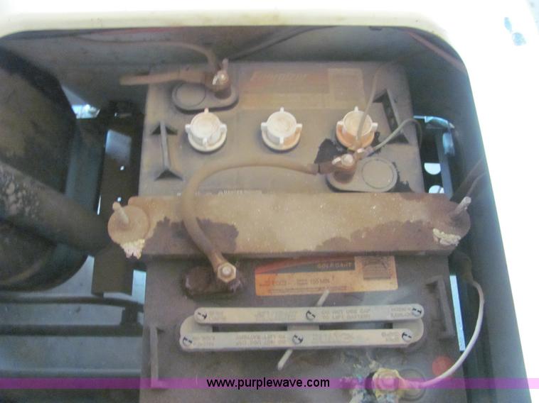 image for item 6968 Yamaha golf cart