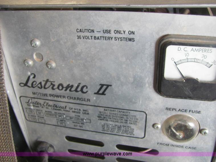 image for item 6968 Yamaha golf cart