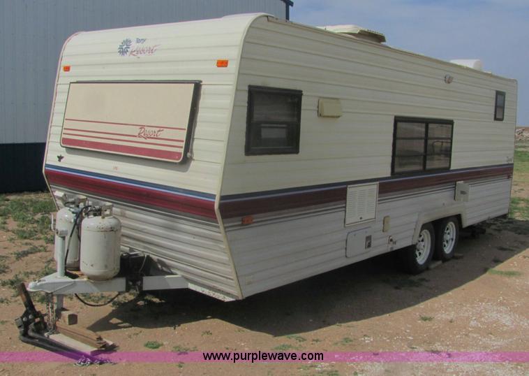 image for item 6972 1989 Fleetwood Terry Resort 24' pull camper