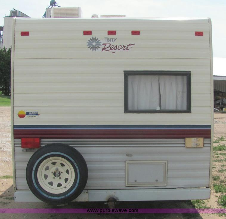 image for item 6972 1989 Fleetwood Terry Resort 24' pull camper