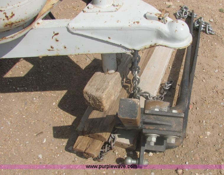 image for item 6972 1989 Fleetwood Terry Resort 24' pull camper