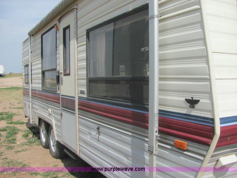 image for item 6972 1989 Fleetwood Terry Resort 24' pull camper