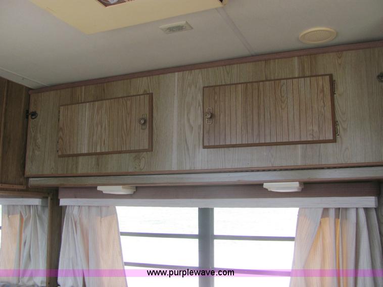 image for item 6972 1989 Fleetwood Terry Resort 24' pull camper