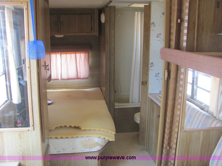 image for item 6972 1989 Fleetwood Terry Resort 24' pull camper