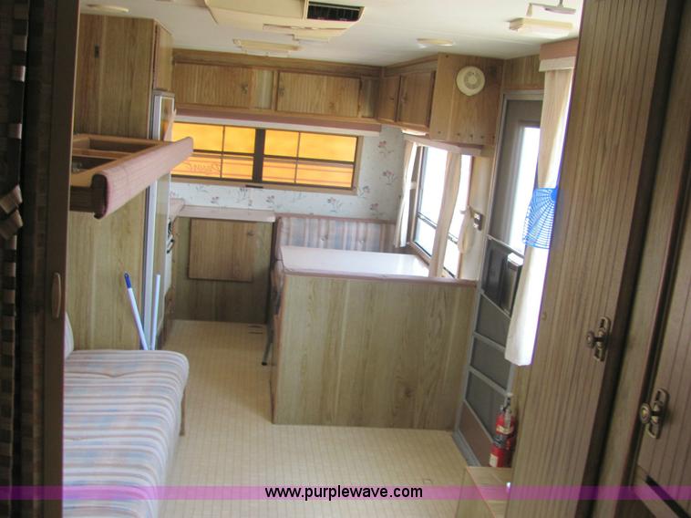 image for item 6972 1989 Fleetwood Terry Resort 24' pull camper